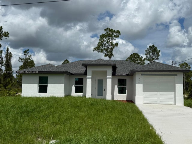 1 of 23 - 322 Mcarthur, Lehigh Acres, FL