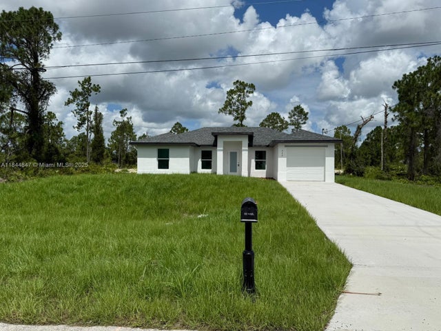 3 of 23 - 322 Mcarthur, Lehigh Acres, FL