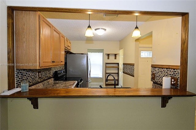 5 of 26 - 7951 Nw 41st Ct, Sunrise, FL