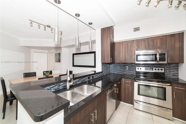 3 of 48 - 17100 N Bay Rd 1802, Sunny Isles Beach, FL