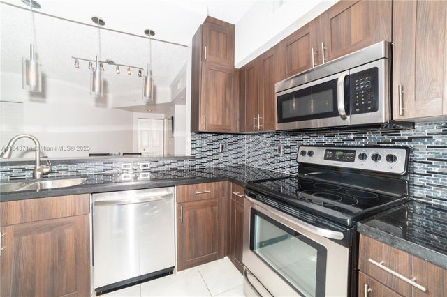 4 of 48 - 17100 N Bay Rd 1802, Sunny Isles Beach, FL