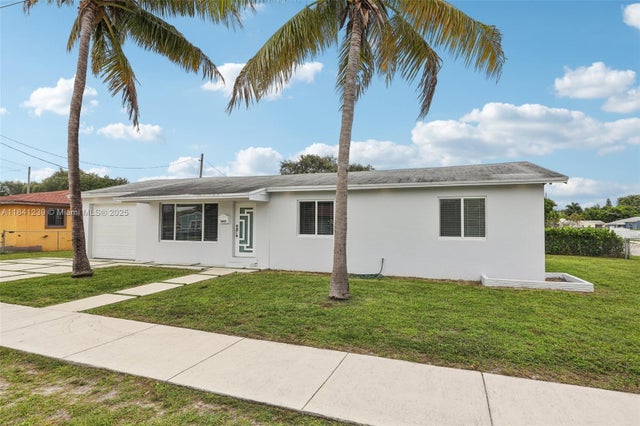 5 of 46 - 2455 Wiley Ct, Hollywood, FL