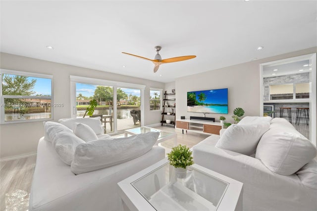 2 of 58 - 817 Nw 30th St, Fort Lauderdale, FL