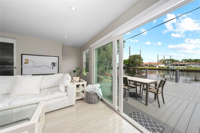 3 of 58 - 817 Nw 30th St, Fort Lauderdale, FL