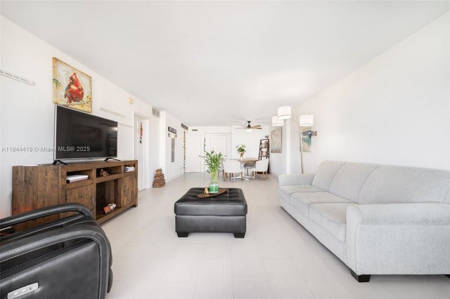 5 of 25 - 9500 W Bay Harbor Dr 4f, Bay Harbor Islands, FL