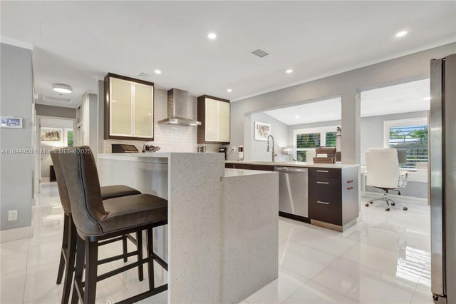 5 of 49 - 424 Ne 27th Dr, Wilton Manors, FL