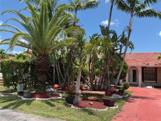 3 of 25 - 8453 Nw 189 Street Rd, Hialeah, FL