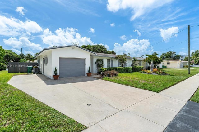 3 of 30 - 140 Sw 126th Ave, Plantation, FL