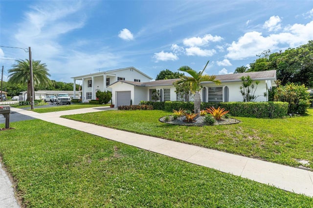 4 of 30 - 140 Sw 126th Ave, Plantation, FL