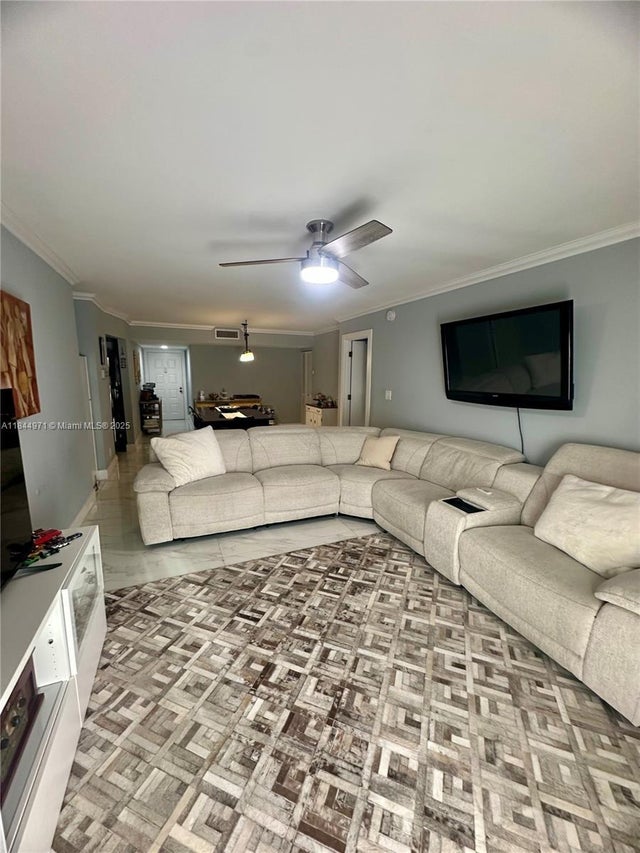 1 of 30 - 737 Se 1st Way 110, Deerfield Beach, FL
