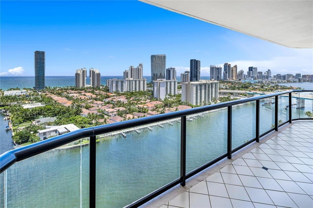 3 of 24 - 19667 Turnberry Way 23ab, Aventura, FL