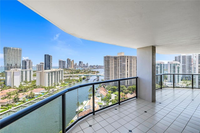 4 of 24 - 19667 Turnberry Way 23ab, Aventura, FL