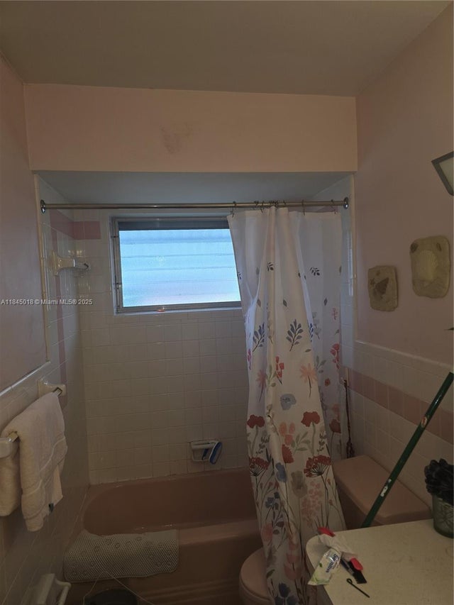 4 of 6 - 3847 S Cir Dr 9, Hollywood, FL