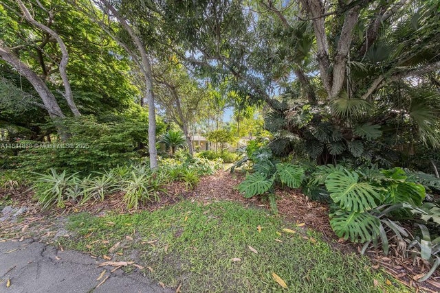 4 of 62 - 15301 Sw 82nd Ct, Palmetto Bay, FL