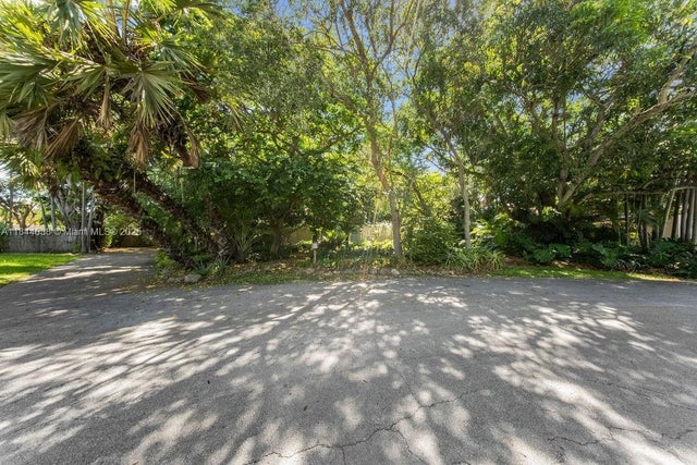 5 of 62 - 15301 Sw 82nd Ct, Palmetto Bay, FL