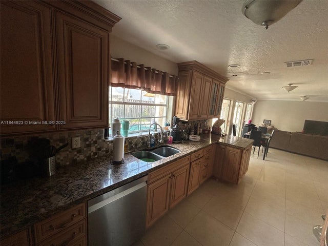 3 of 26 - 9410 Sw 212th Ter, Cutler Bay, FL