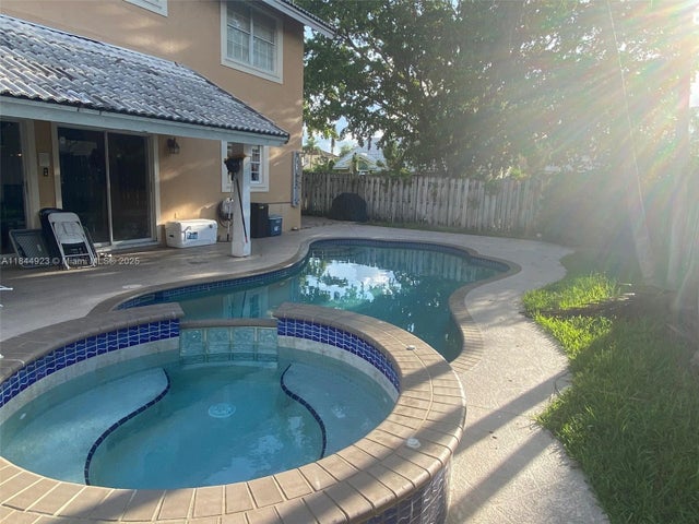 5 of 26 - 9410 Sw 212th Ter, Cutler Bay, FL