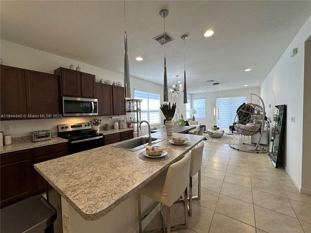 2 of 11 - 13250 Sw 272 St, Homestead, FL