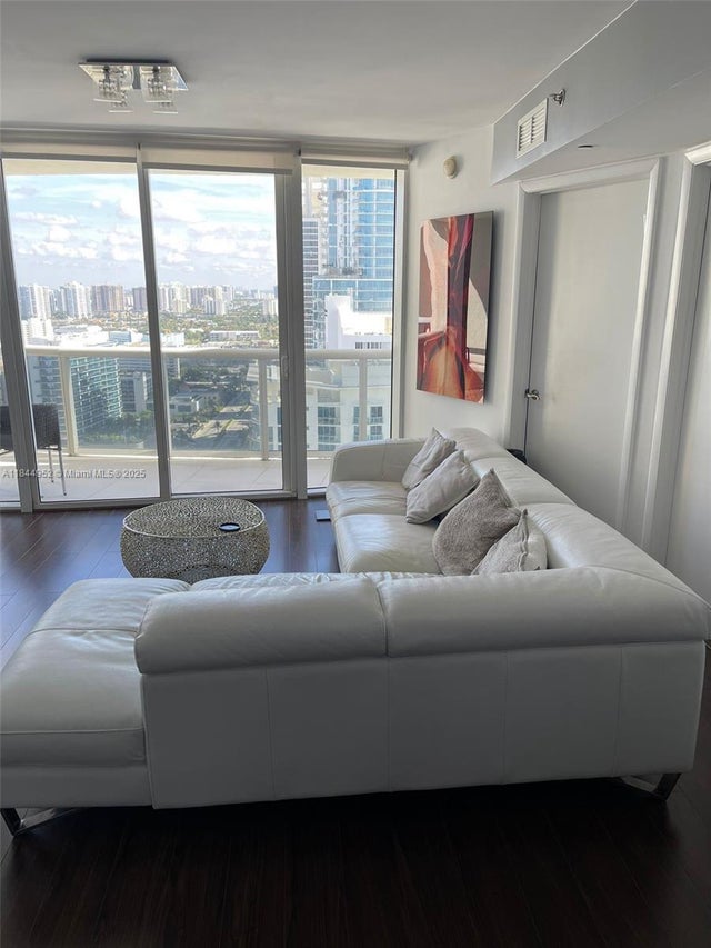 1 of 8 - 17201 Collins Ave 3102, Sunny Isles Beach, FL