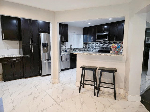 3 of 17 - 3331 N 66th Ave, Hollywood, FL