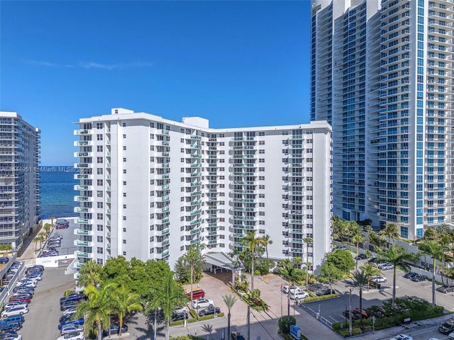 1 of 28 - 3001 S Ocean Dr 1231, Hollywood, FL