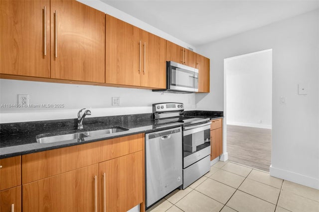 4 of 28 - 3001 S Ocean Dr 1231, Hollywood, FL