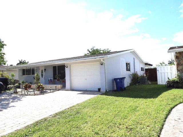 3 of 45 - 9170 Nw 24th Pl, Sunrise, FL