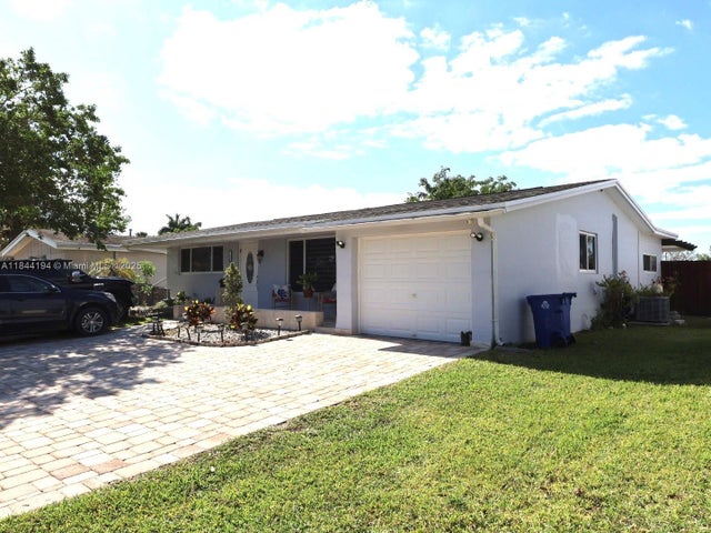4 of 45 - 9170 Nw 24th Pl, Sunrise, FL