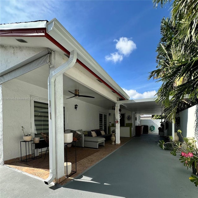 3 of 28 - 9857 Sw 7th St, Miami, FL