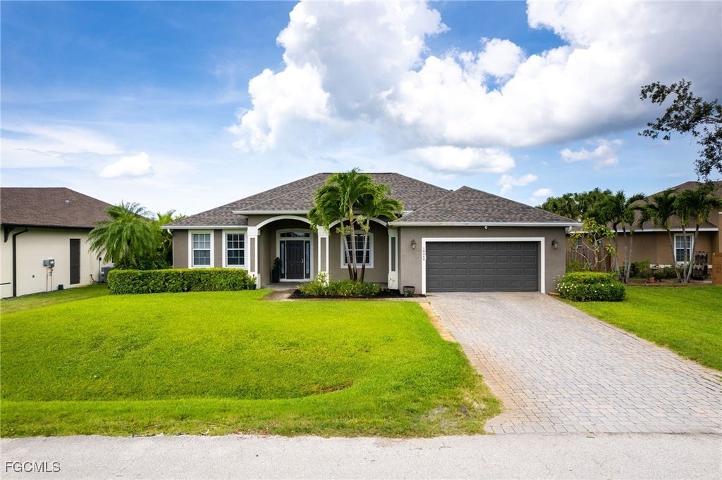 18464 Olive Rd, Fort Myers