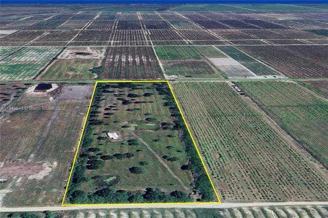 6588 4th Rd, La Belle