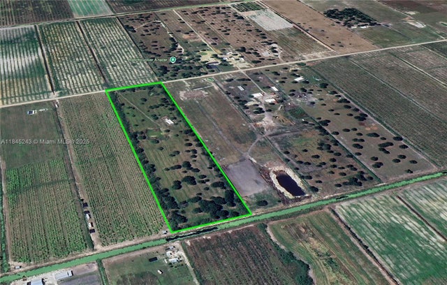 3 of 16 - 6588 4th Rd, La Belle, FL