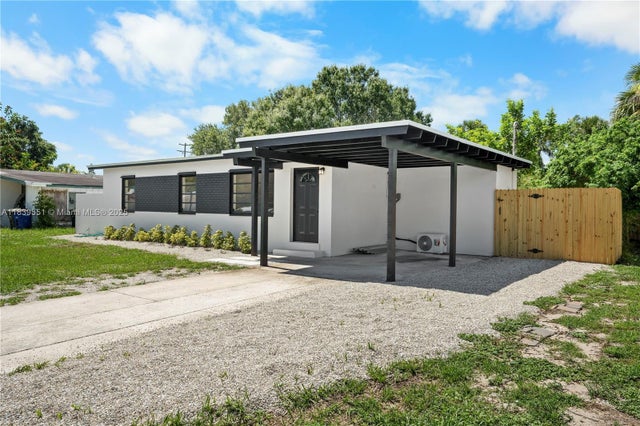 3 of 20 - 1003 Hispana Ave, Fort Pierce, FL
