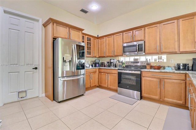 5 of 24 - 1094 Grove Park Cir, Boynton Beach, FL