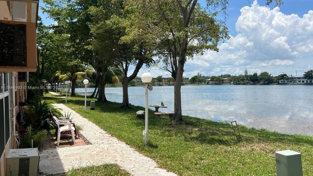 1 of 17 - 19080 Ne 3rd Ct 307, Miami, FL