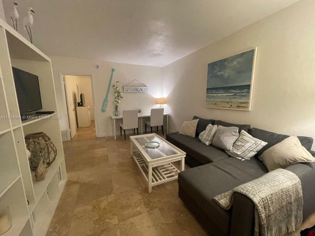1 of 24 - 100 Sunrise Dr 27, Key Biscayne, FL