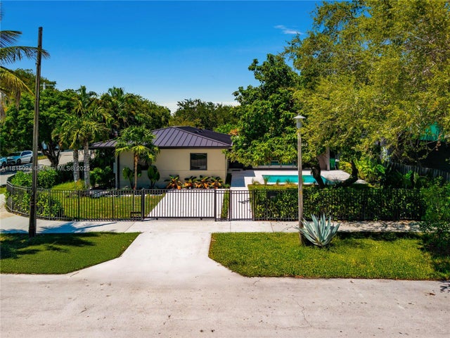 4 of 45 - 2777 Calusa St, Miami, FL