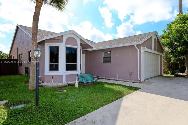3 of 43 - 23330 Sedawie Dr, Boca Raton, FL