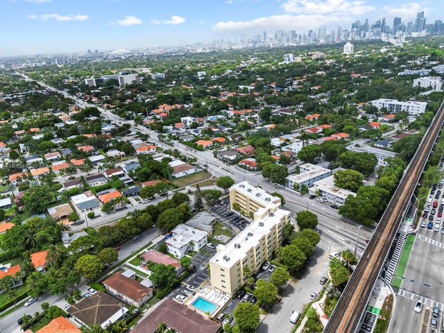 2 of 20 - 2690 Sw 22nd Ave 507, Miami, FL