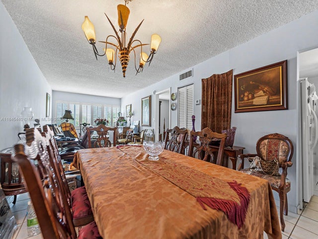 4 of 20 - 2690 Sw 22nd Ave 507, Miami, FL