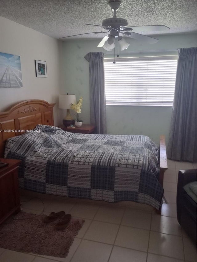 4 of 12 - 8130 Sunrise Lakes Blvd 107, Sunrise, FL