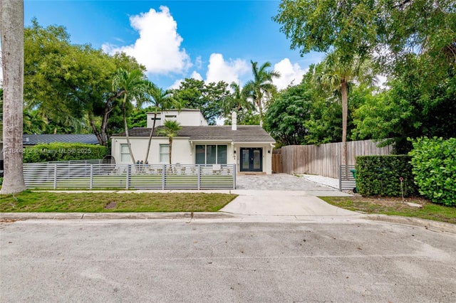 2 of 43 - 32 Sw 23rd Rd, Miami, FL