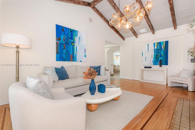 4 of 43 - 32 Sw 23rd Rd, Miami, FL