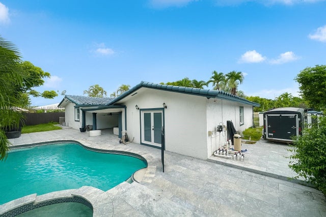 1 of 24 - 14250 Sw 71st Ln, Miami, FL