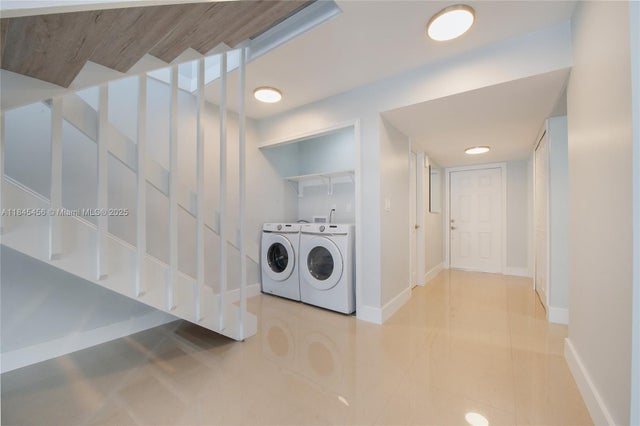 5 of 12 - 7424 Sw 106th Pl, Miami, FL