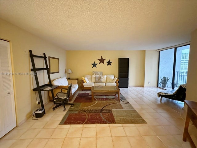2 of 14 - 400 Leslie Dr 512, Hallandale Beach, FL