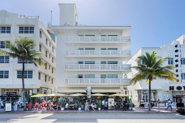 1 of 24 - 1024 Ocean Dr A207, Miami Beach, FL