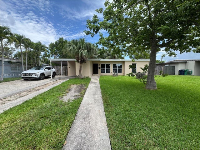 1 of 24 - 9761 Bahama Dr, Cutler Bay, FL