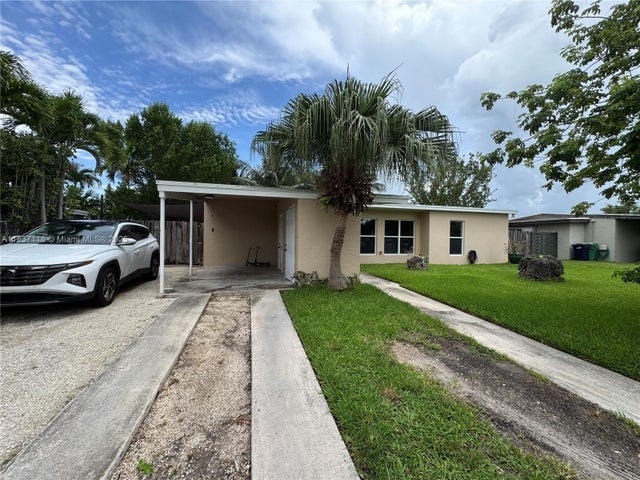 2 of 24 - 9761 Bahama Dr, Cutler Bay, FL