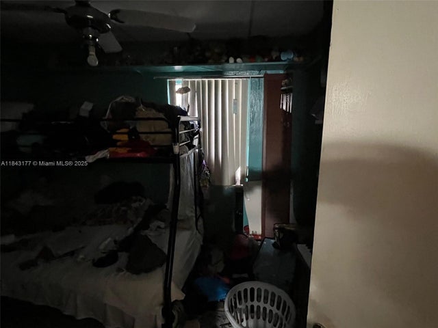 3 of 4 - 235 Nw 127th St, North Miami, FL